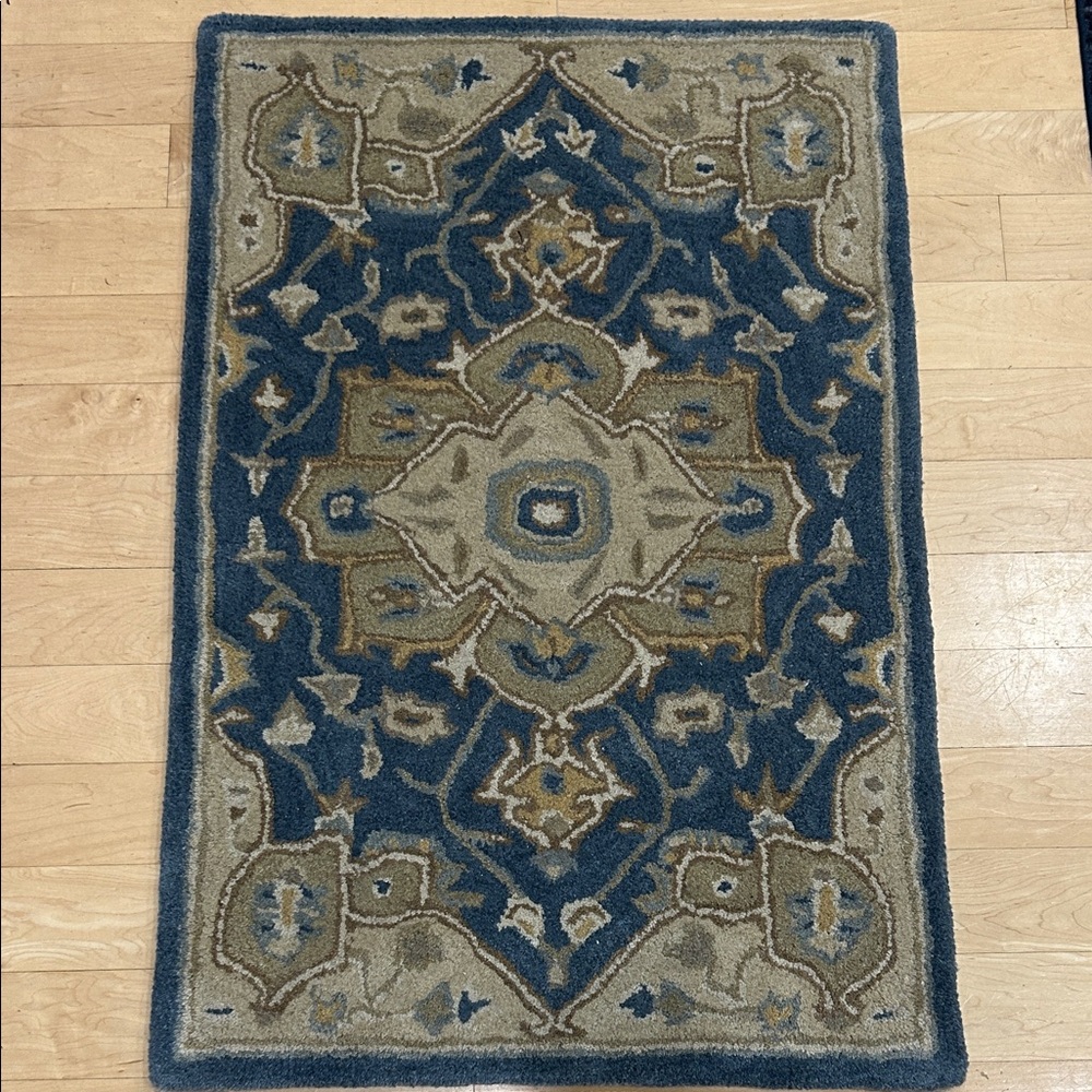 Lovely Blue and Tan 2x3 area rug
